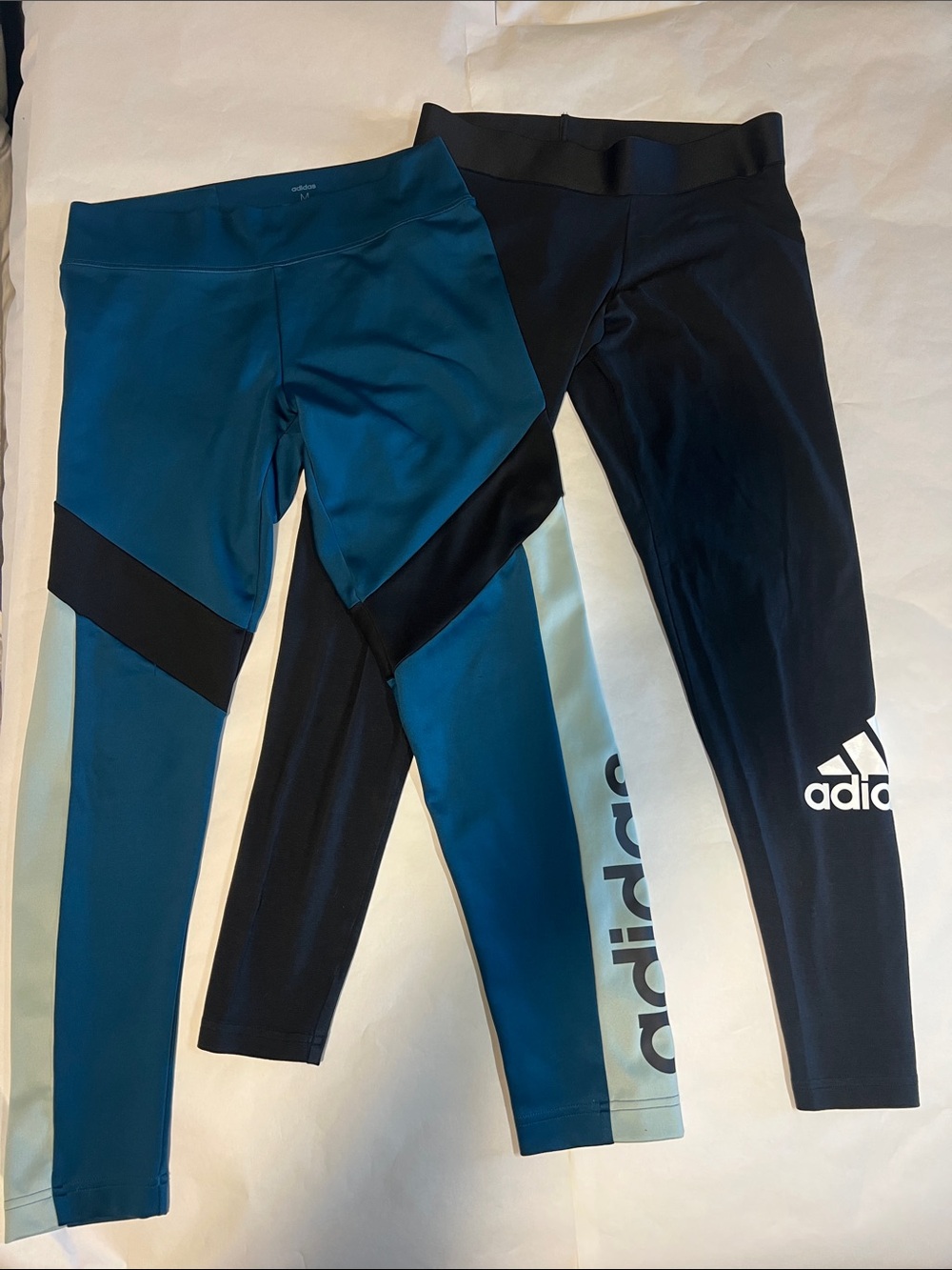 adidas Set of 2 Womens Teal, Light green & Black and solid black Leggings